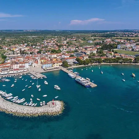 Appartamento Amazing In With Wifi Fažana